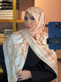 روسری حریر نخ دست دوز طرح زنجیری